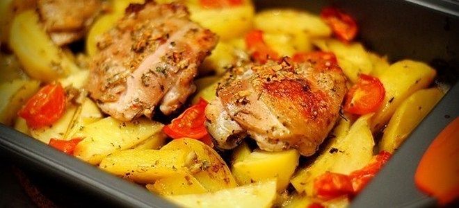запеченная картошка с курицей в духовке