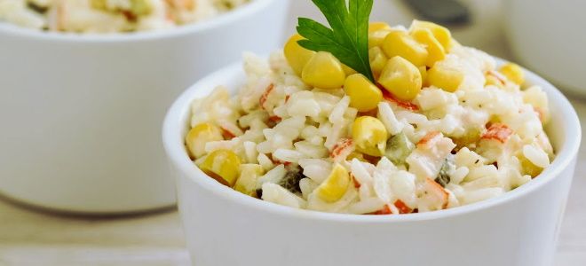 крабовый салат с рисом и кукурузой рецепт