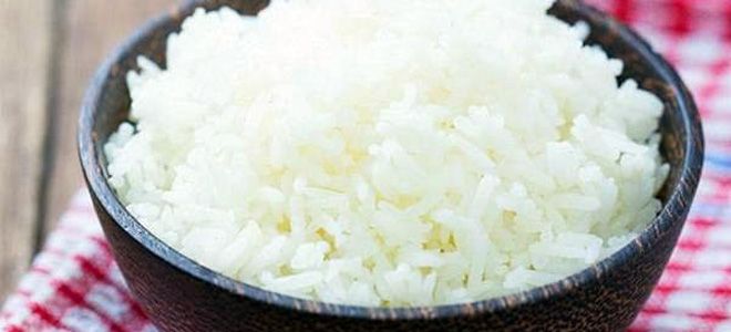 Рассыпчатый рис в микроволновке