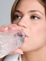 Как пить воду, чтобы похудеть?