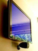 Как повесить телевизор на стену?