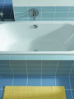 Как установить акриловую ванну?