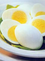Куриные яйца - польза и вред