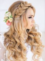 Прическа невесты на длинные волосы 