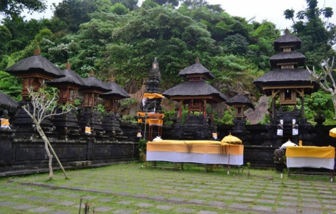 Храм Pura Lempuyang Madya