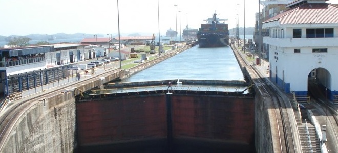 Шлюзы Панамского канала