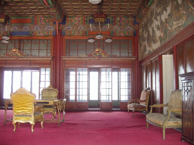 Залы дворца Чхандоккун