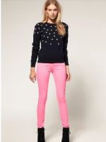 Розовые джинсы – модные и стильные образы с яркими моделями
