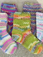 Вязаные носки – самые красивые и теплые модели