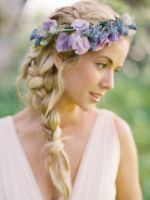 Свадебные прически с цветами – самые красивые укладки с живыми и искусственными бутонами