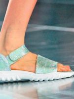 Женские спортивные сандалии – лучшие модели от известных брендов