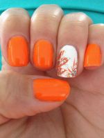Оранжевый маникюр − стильный нейл-арт в оранжевых тонах