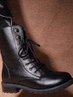 Ботинки на шнурках – с чем носить, чтобы выглядеть сногсшибательно?