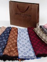 Шарф Луи Виттон – как отличить оригинальный платок Louis Vuitton от подделки?