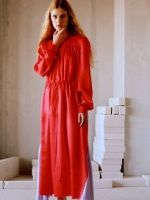 Платье балахон – модный фасон для любительниц комфортной одежды