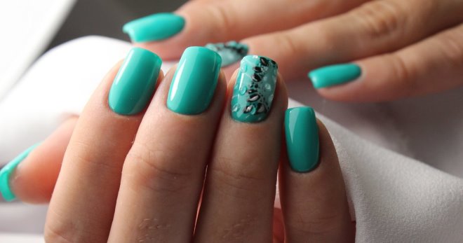 Turquoise manicure 2018 - a list of the best ideas for nails of any length
