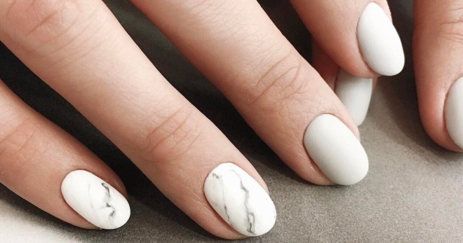 Мраморные ногти – подборка лучших идей для девушек и женщин