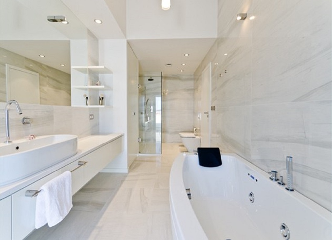 Фото светлых ванных комнат. Современная светлая ванная. Стильная светлая ванная комната. Ванная в светлых тонах. Светлая современная ванная комната.