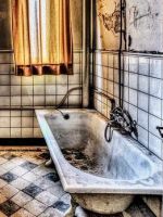 Плесень в ванной - какие средства лучше всего подходят для борьбы с проблемой?