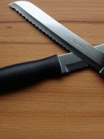 Нож для хлеба - зачем он нужен, и как он выглядит?