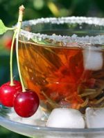 Чай из листьев вишни - польза и вред