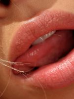 Заеды в уголках рта – причины