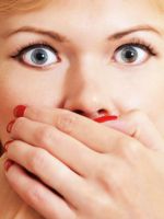 Запах изо рта – причины и лечение