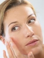 Жировики на лице – все способы удаления липом