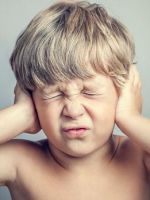 Болит ухо у ребенка – причины боли и особенности лечения малыша