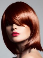 Прически на средние волосы – 52 стильных варианта для прямых и вьющихся прядей