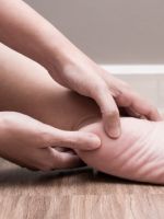 Шпора на ноге – как быстро вылечить медикаментами и физиотерапией?