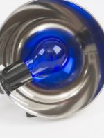 Синяя лампа – 4 повода применить рефлектор Минина