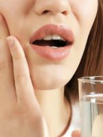 Чем полоскать рот при зубной боли, как выбрать средство в зависимости от причины?