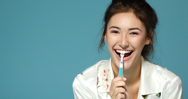 Чистка зубов – 8 способов для качественной гигиены полости рта