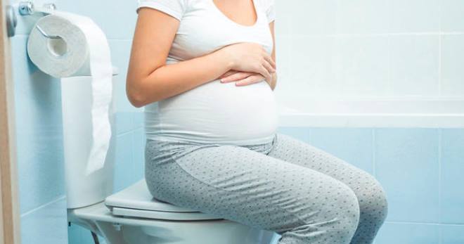 Запор при беременности – чем опасно состояние, и что делать бущей маме?
