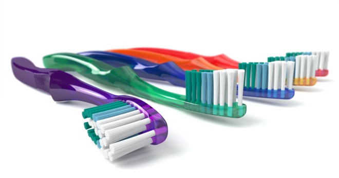 Как выбрать зубную щетку для эффективной гигиены?