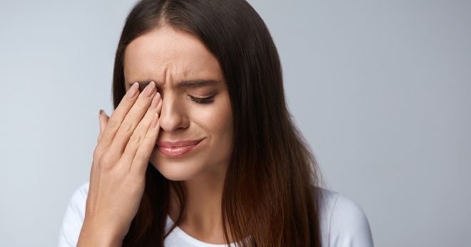 Противовоспалительные глазные капли – лучшие стероидные и нестероидные препараты
