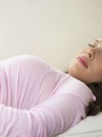 Почему беременным нельзя лежать на спине?