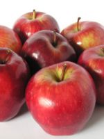 Как варить компот грудничку из яблок?