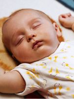 Сколько спит ребенок в 3 месяца?