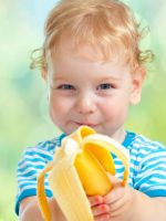 Какие фрукты можно ребенку в 9 месяцев?