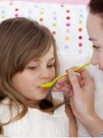 Чем лечить сильный кашель у ребенка?