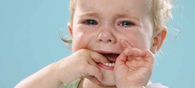 Чем лечить стоматит у детей во рту