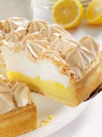 Лимонный торт с меренгой