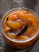 Как варить абрикосовое варенье без косточек?