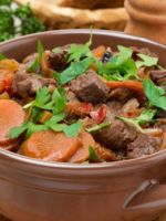 Мясо тушеное с овощами - простые и оригинальные рецепты вкусного блюда с подливкой