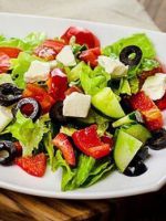 Греческий салат - рецепты классической закуски и современные идеи приготовления блюда