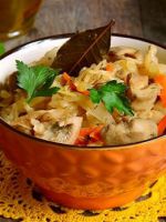 Солянка из капусты с грибами - самые вкусные рецепты простого русского блюда