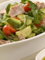 Салат с консервированным тунцом - простой рецепт вкусной и легкой закуски