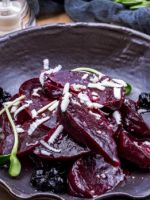 Салат из свеклы с черносливом - вкусные и полезные рецепты простой витаминной закуски